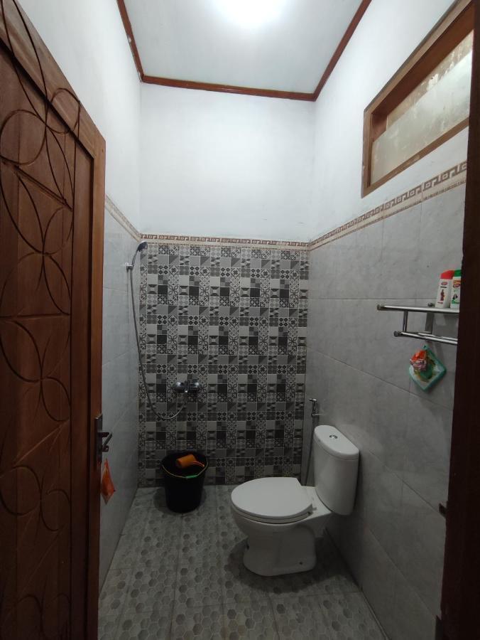 Romadhoni Homestay Magelang Chambre photo